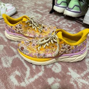 AUTHENTIC size 8 free people x hoka